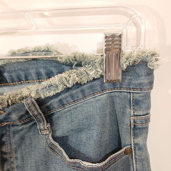 Bebe Wide Leg Frayed Stretch Jeans - Picture 8 of 11